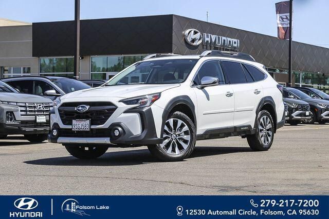 2025 Subaru Outback Touring XT — photo 1 of 11