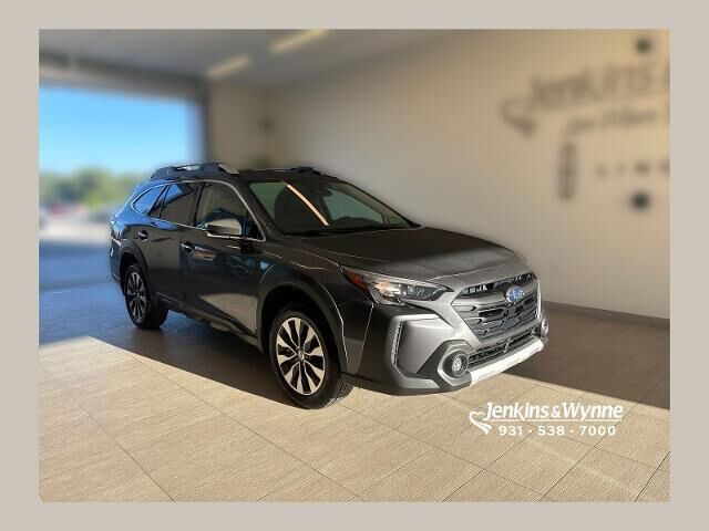 2025 Subaru Outback Touring XT