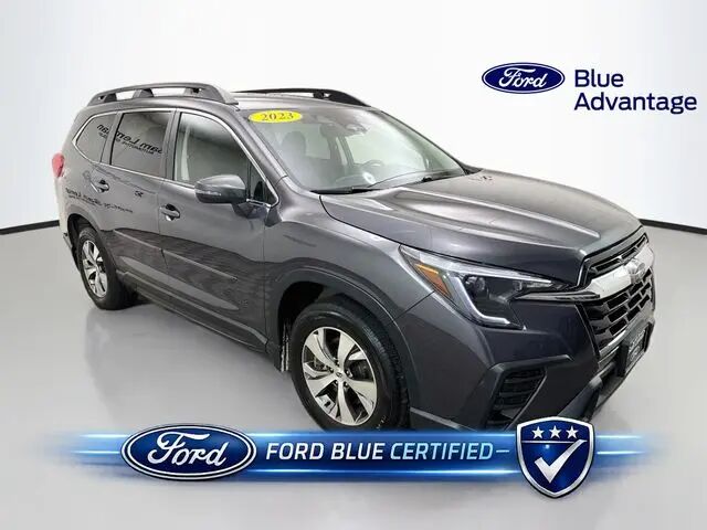 2023 Subaru Ascent Premium 8-Passenger — photo 1 of 13