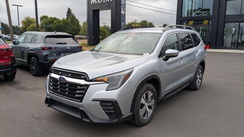 2025 Subaru Ascent Premium 7-Passenger — photo 1 of 13