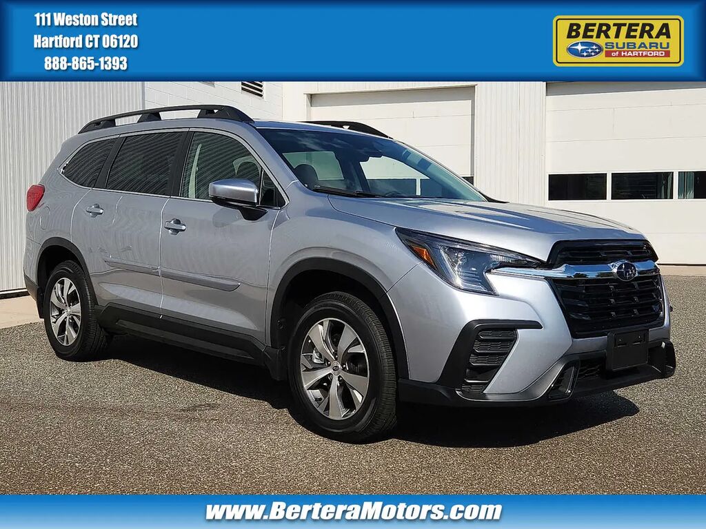 2025 Subaru Ascent Premium 7-Passenger — photo 1 of 13