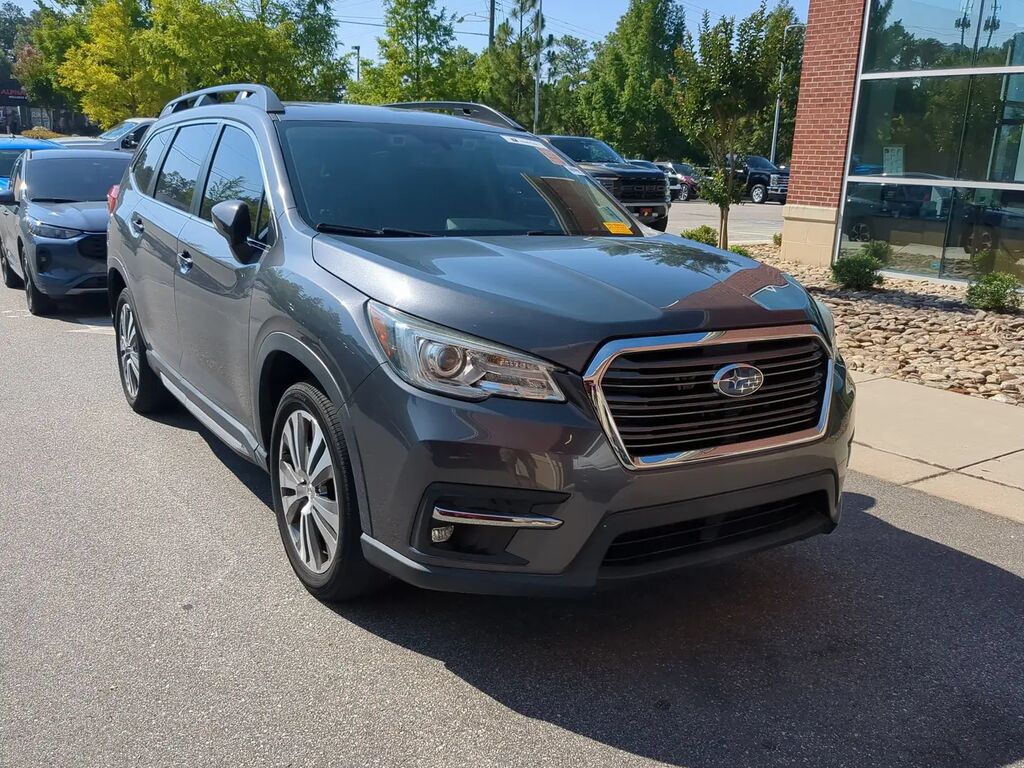 2022 Subaru Ascent Limited 8-Passenger — photo 1 of 3
