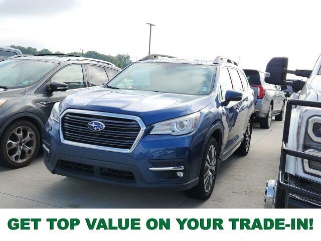 2020 Subaru Ascent Limited 7-Passenger — photo 1 of 2