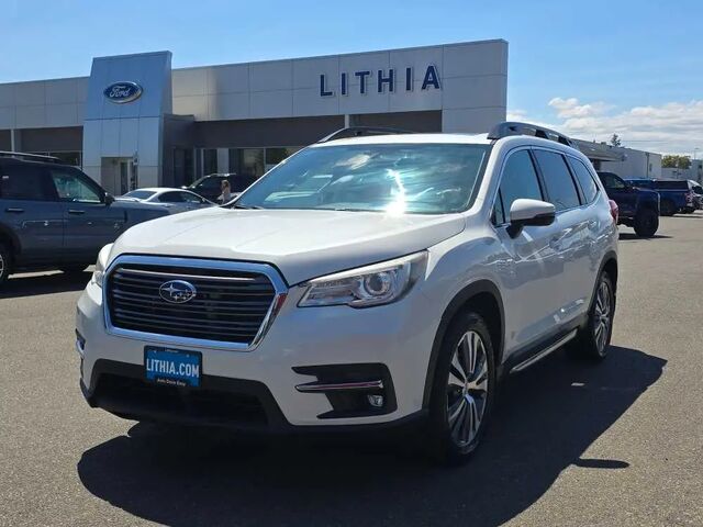 2020 Subaru Ascent Limited 7-Passenger — photo 1 of 13