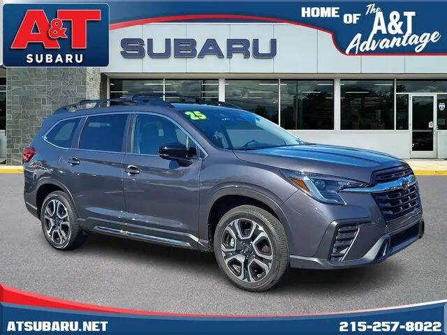 2025 Subaru Ascent Limited 7-Passenger — photo 1 of 13