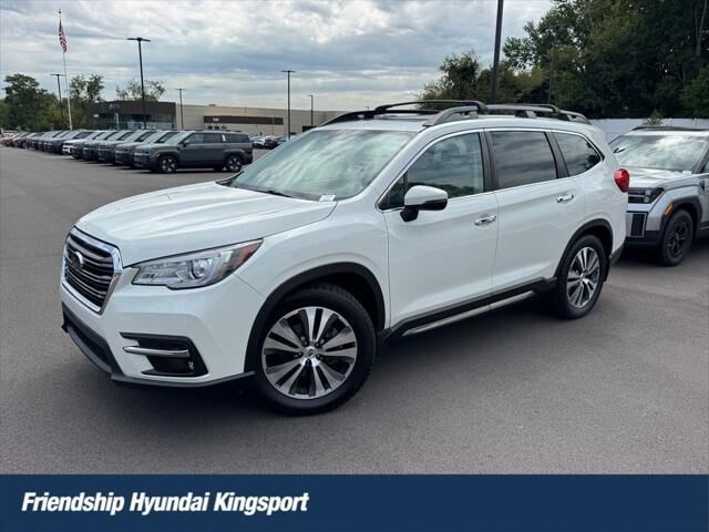 2020 Subaru Ascent Limited 7-Passenger — photo 1 of 13