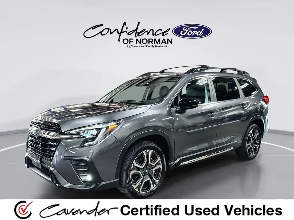 2025 Subaru Ascent Limited 7-Passenger — photo 1 of 13