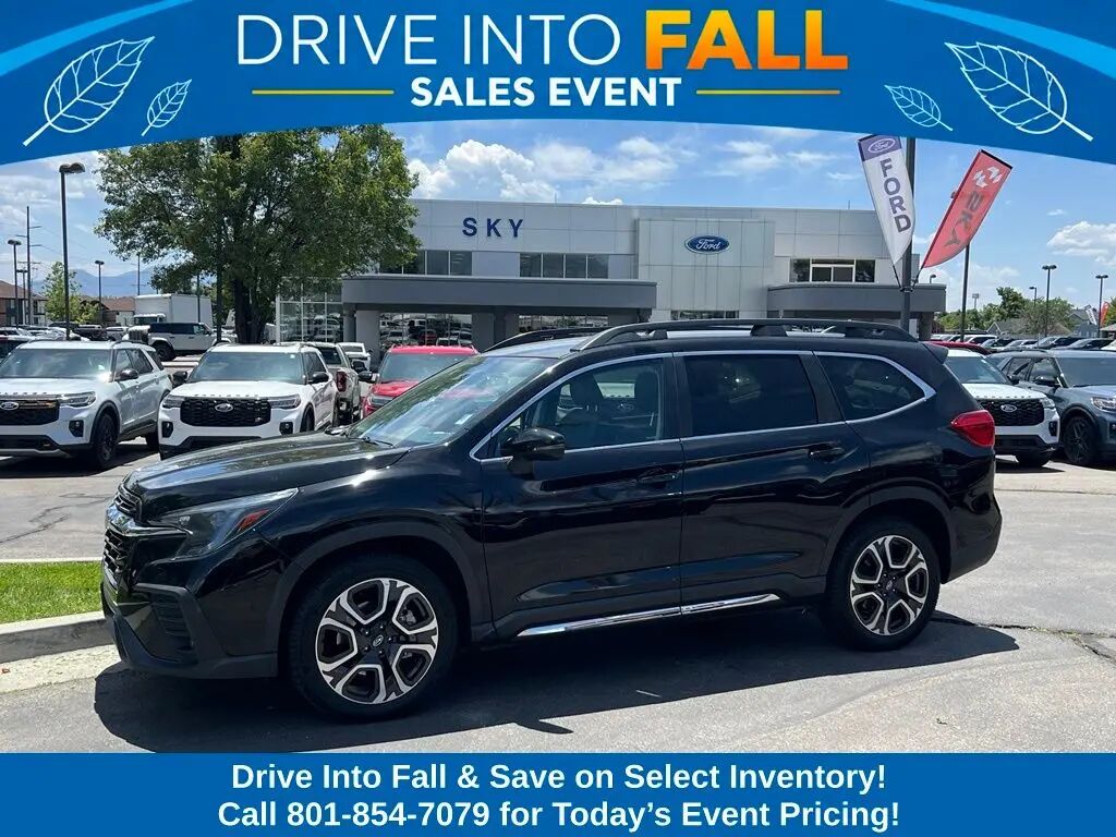 2023 Subaru Ascent Limited 7-Passenger — photo 1 of 13