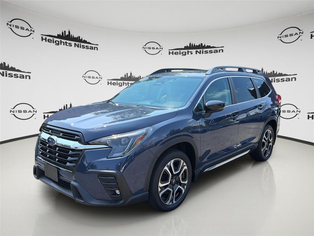 2024 Subaru Ascent Limited 7-Passenger — photo 1 of 26