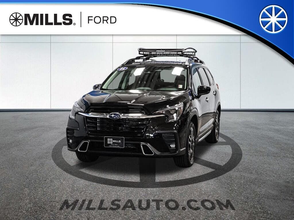 2025 Subaru Ascent Touring — photo 1 of 1