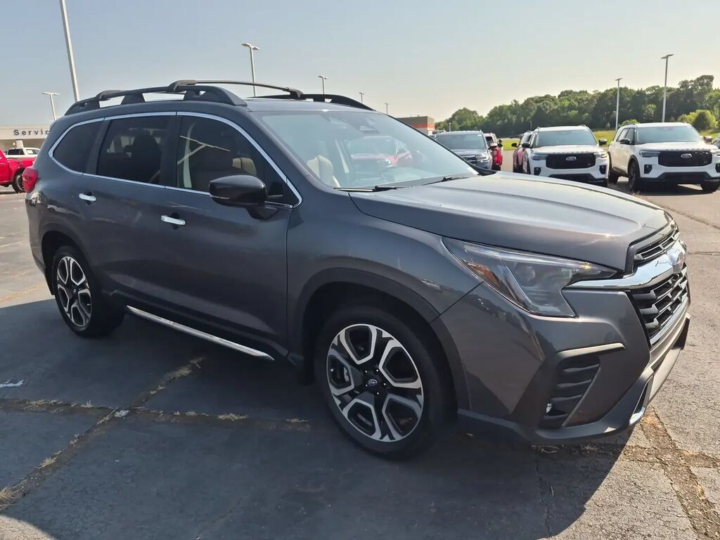 2024 Subaru Ascent Touring — photo 1 of 13