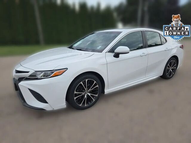 2018 Toyota Camry SE