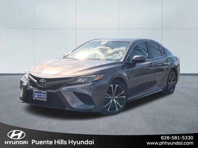 2018 Toyota Camry SE