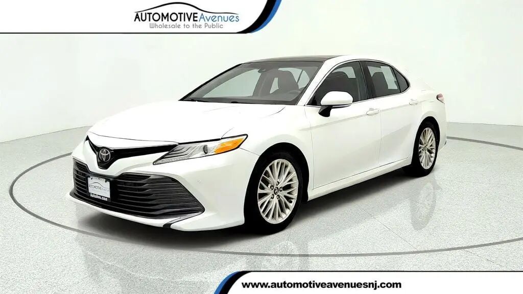 2018 Toyota Camry SE