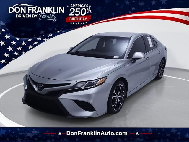 2018 Toyota Camry SE