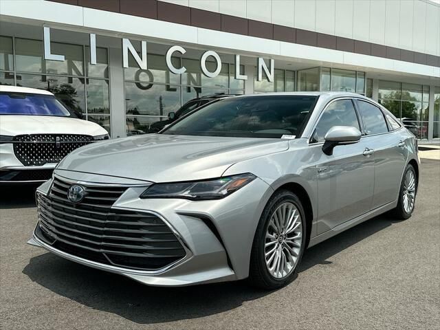 2019 Toyota Avalon Hybrid Limited
