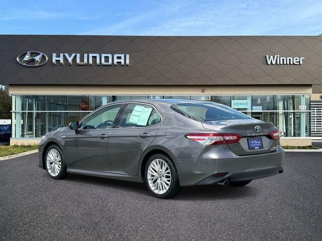 2018 Toyota Camry Hybrid XLE