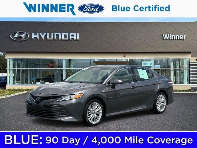 2018 Toyota Camry Hybrid SE