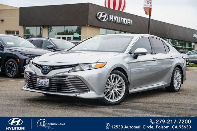 2018 Toyota Camry Hybrid XLE