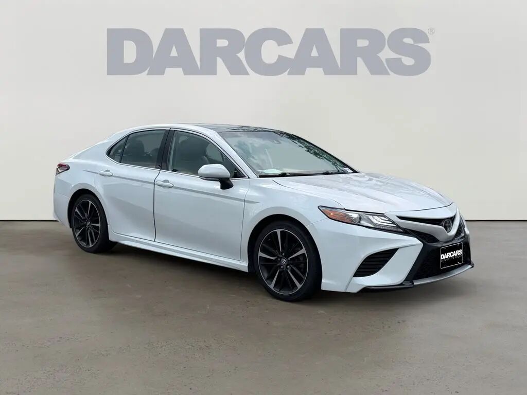 2019 Toyota Camry XSE — photo 1 of 13