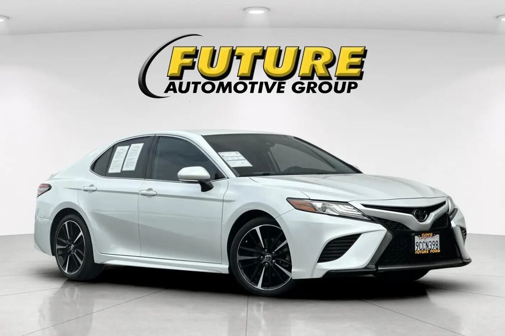2019 Toyota Camry XSE — photo 1 of 13