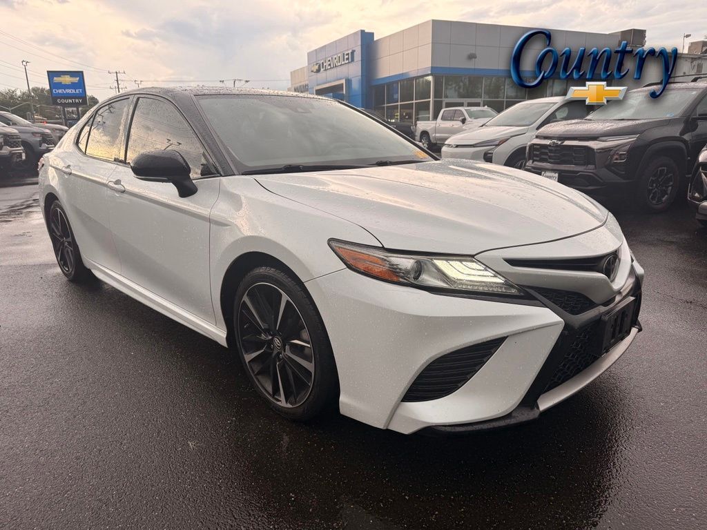 2019 Toyota Camry XSE — photo 1 of 13