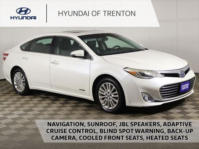 2014 Toyota Avalon Hybrid Limited — photo 1 of 13