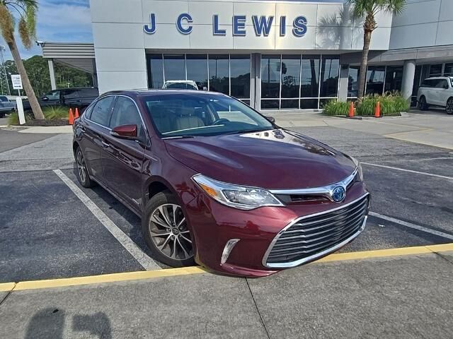 2018 Toyota Avalon Hybrid XLE Premium