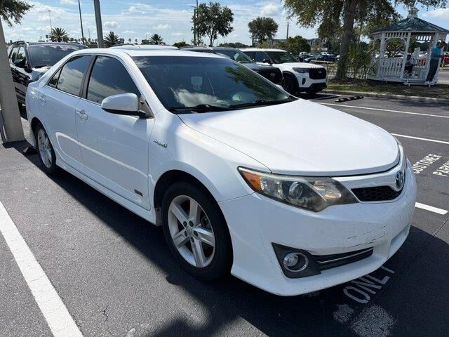 2014 Toyota Camry Hybrid SE