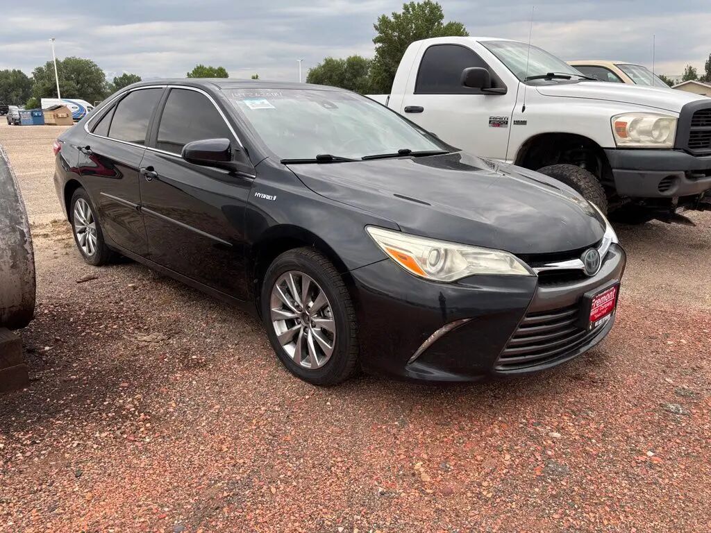 2015 Toyota Camry Hybrid XLE — photo 1 of 5