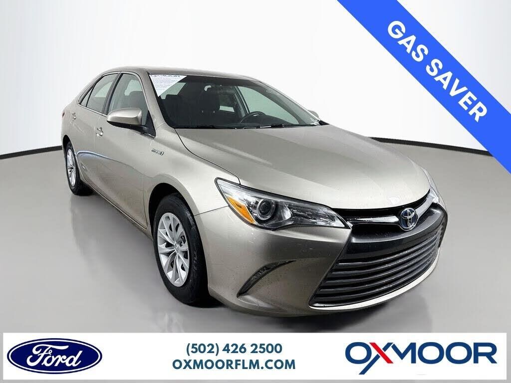 2015 Toyota Camry Hybrid LE — photo 1 of 1