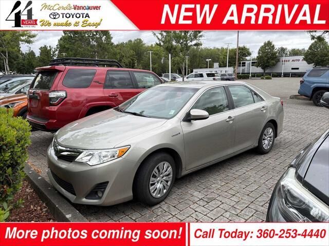 2014 Toyota Camry Hybrid LE
