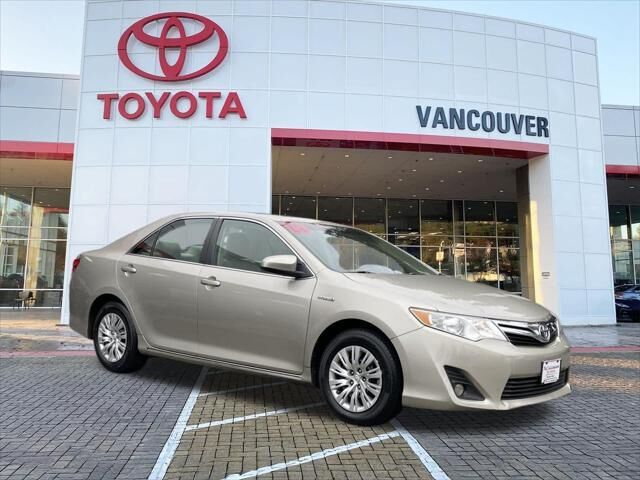 2014 Toyota Camry Hybrid LE — photo 1 of 13