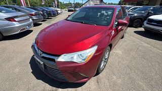 2017 Toyota Camry SE Sedan 4D