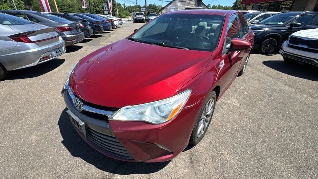 2017 Toyota Camry SE Sedan 4D