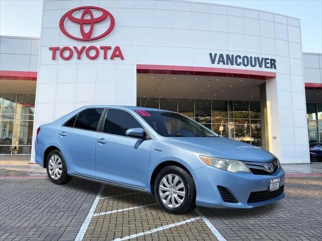 2013 Toyota Camry Hybrid LE — photo 1 of 13