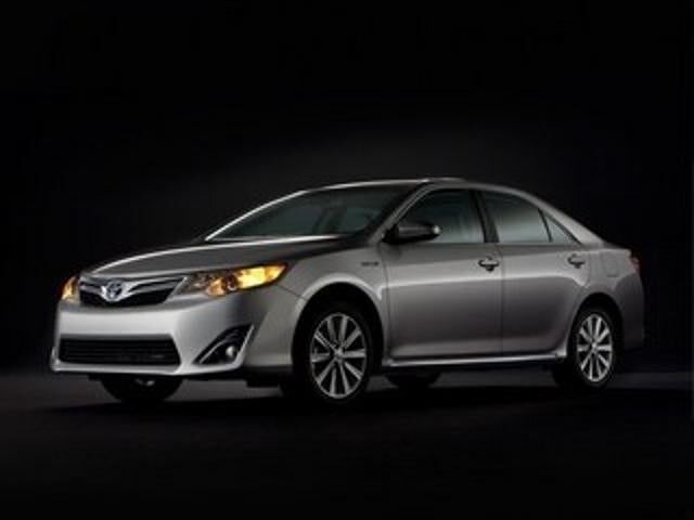 2014 Toyota Camry Hybrid LE