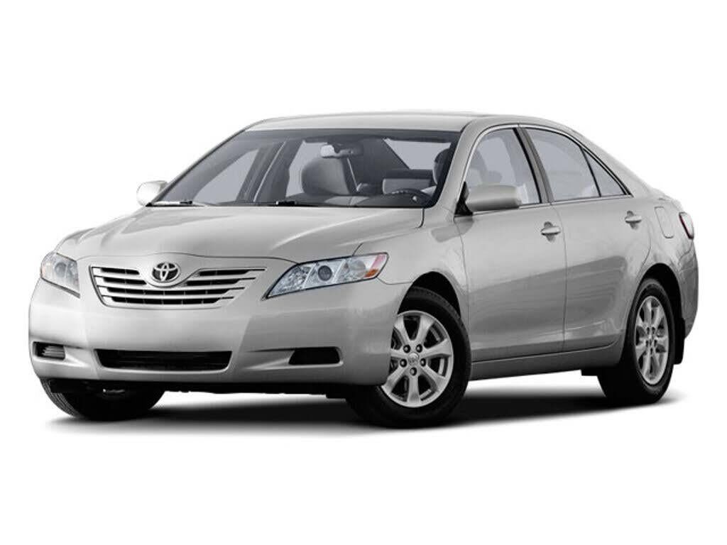 2009 Toyota Camry LE — photo 1 of 1