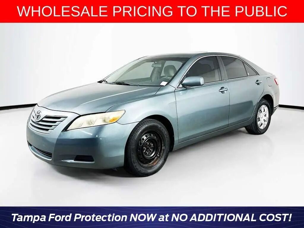 2008 Toyota Camry LE — photo 1 of 13
