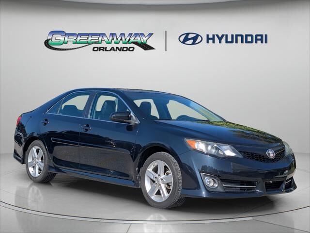 2014 Toyota Camry SE