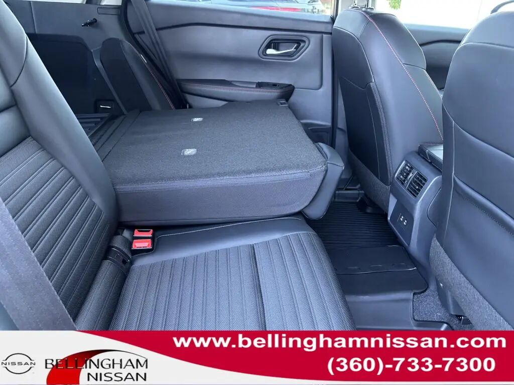 2015 Toyota Camry LE — photo 1 of 13