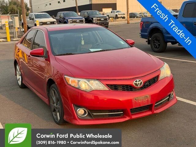 2014 Toyota Camry SE Sport — photo 1 of 13