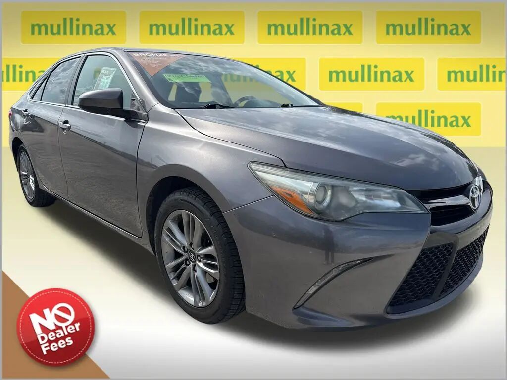 2017 Toyota Camry SE