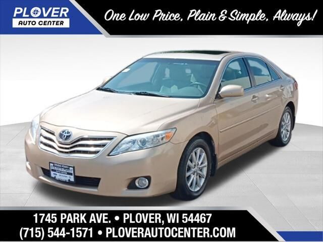 2011 Toyota Camry XLE — photo 1 of 1