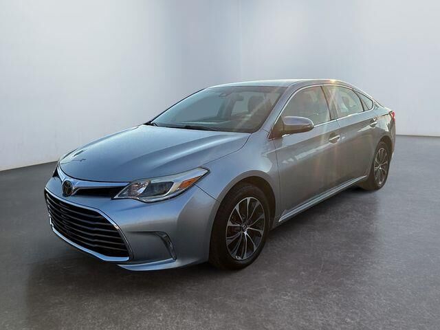 2018 Toyota Avalon XLE