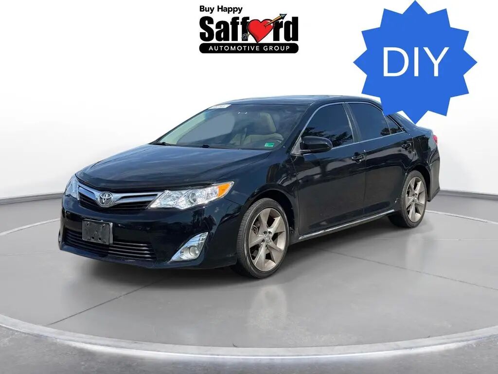 2012 Toyota Camry SE V6 — photo 1 of 13