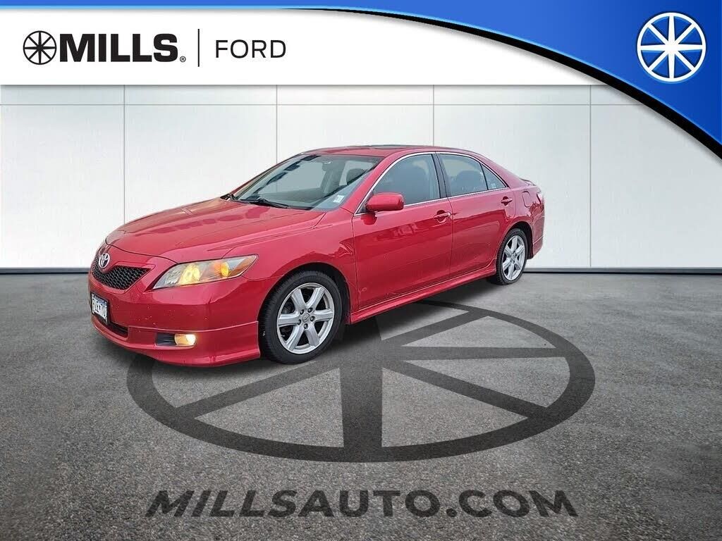 2008 Toyota Camry LE V6 — photo 1 of 1