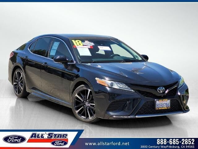 2018 Toyota Camry XLE V6 — photo 1 of 2