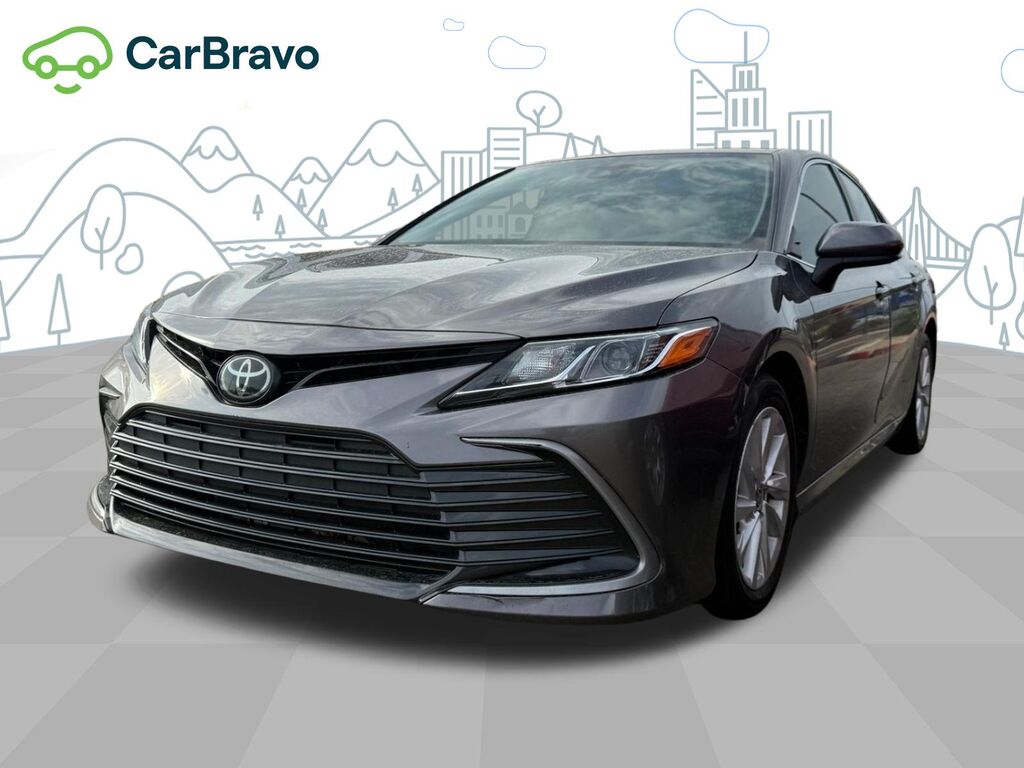 2024 Toyota Camry LE — photo 1 of 6
