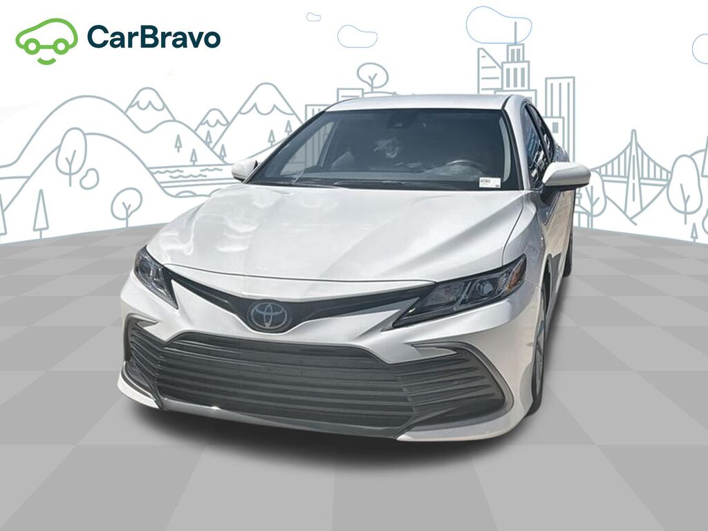 2024 Toyota Camry LE — photo 1 of 7